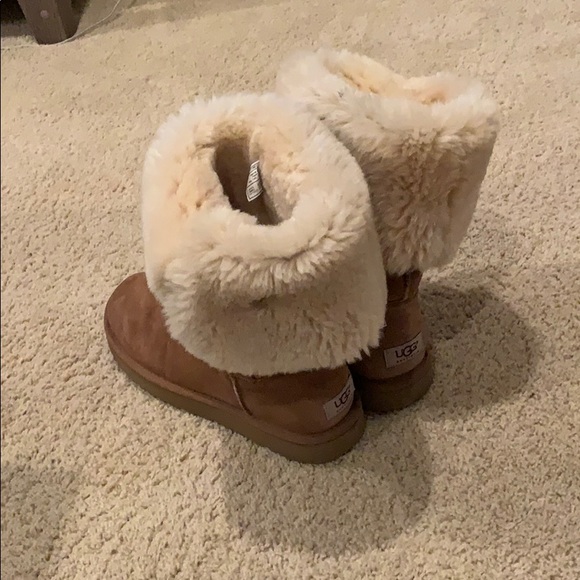 UGG boots tall with Bailey buttons size 10 - Picture 8 of 9